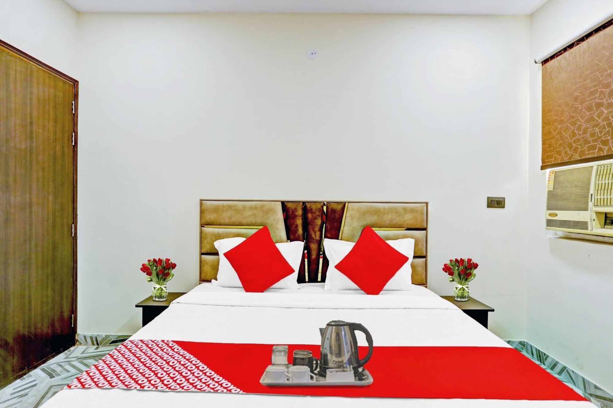 Hotel O Royal Lotus Stay Near Ip Extension Metro Station New Delhi Exterior photo
