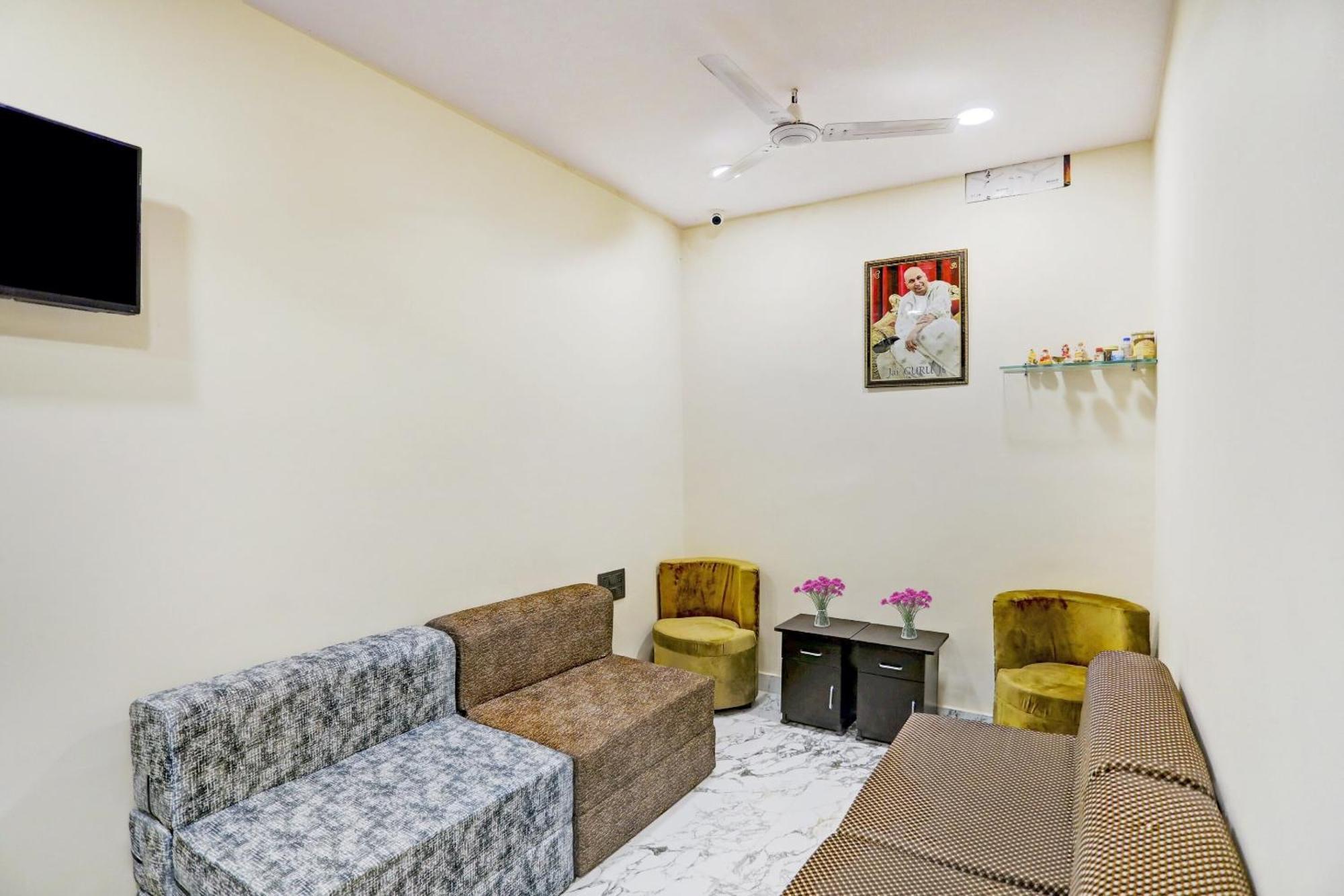 Hotel O Royal Lotus Stay Near Ip Extension Metro Station New Delhi Exterior photo