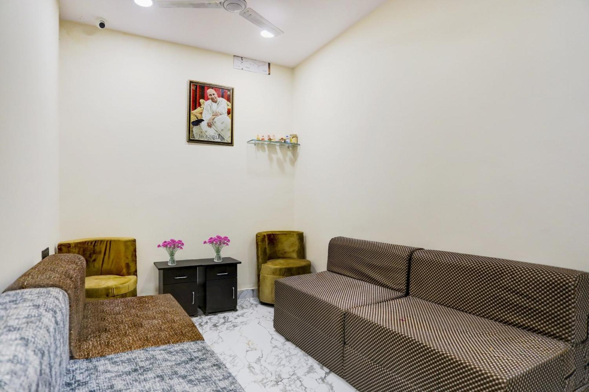 Hotel O Royal Lotus Stay Near Ip Extension Metro Station New Delhi Exterior photo