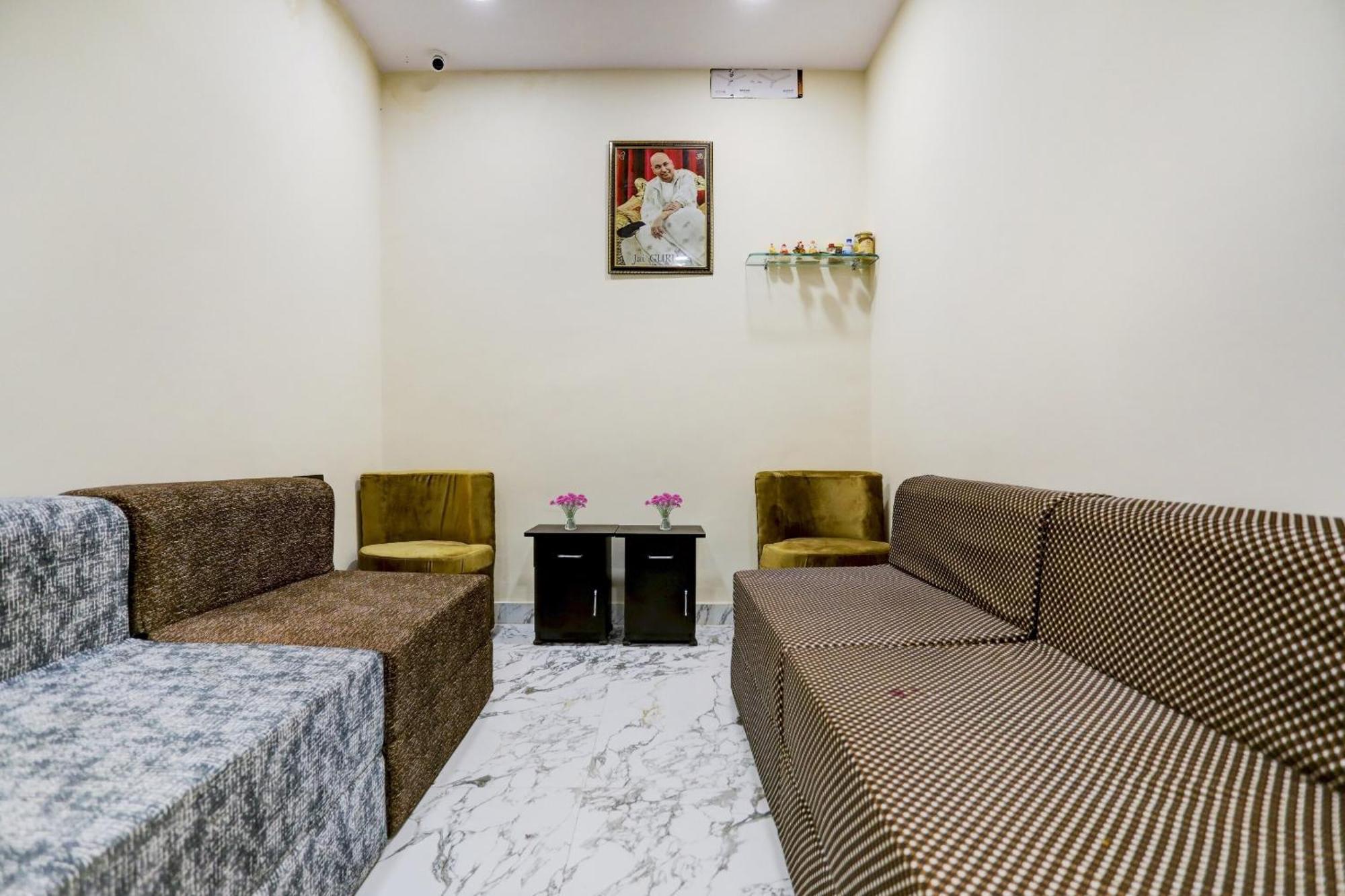 Hotel O Royal Lotus Stay Near Ip Extension Metro Station New Delhi Exterior photo